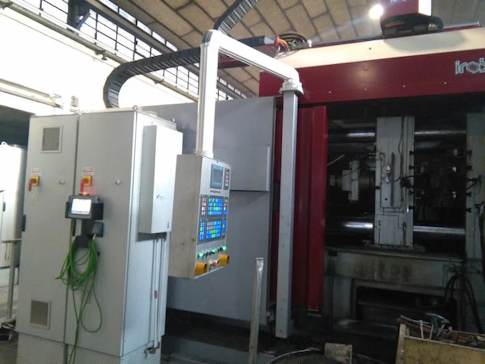 Nuova pressa per pressofusione alluminio con controllo numerico CNC e automazione Irobot